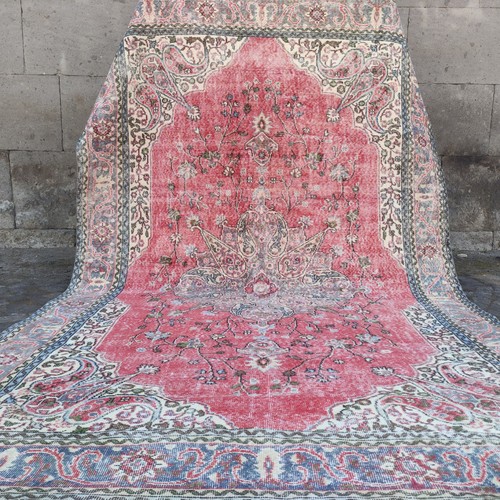 Tappeto vintage oversize turco
